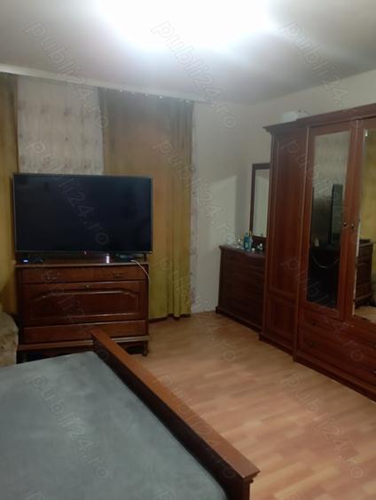 Casă cu 6 camere cu Teren 3100 Mp în Pișchia