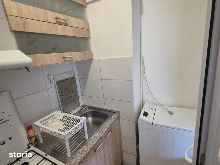 Garsonieră semidecomandată în Titan