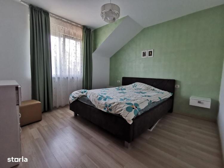 Apartament cu 3 camere decomandat în Dumbrăvița