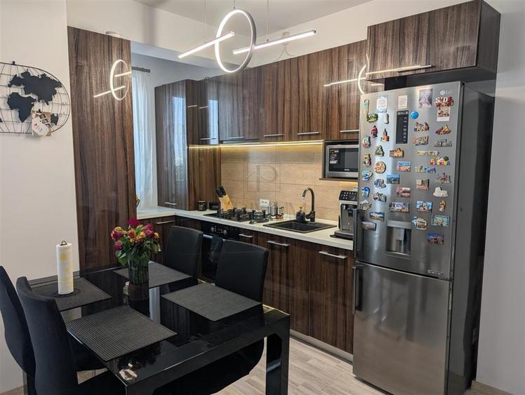 Apartament cu 3 camere decomandat, mobilat în Giroc
