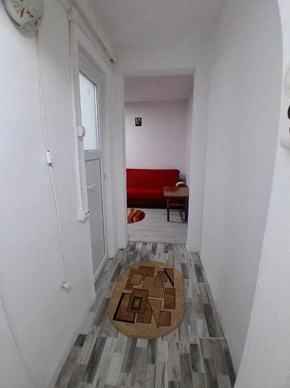 Apartament cu 2 camere semidecomandat în Micro 14