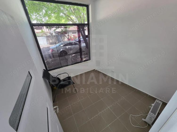 Spațiu comercial, de 40 mp, în Craiovița Nouă