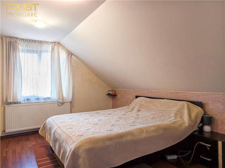 Casă cu 8 camere cu Teren 560 Mp în Someșeni