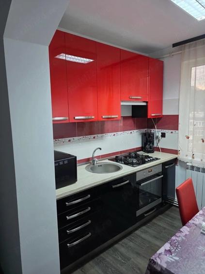 Apartament cu 3 camere decomandat în Calea Caransebeșului