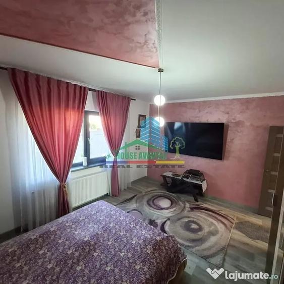 Casă cu 4 camere cu Teren 790 Mp în Central