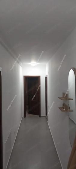 Apartament cu 3 camere decomandat în Dumbrăvița