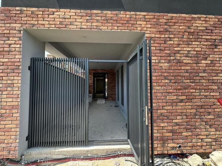 Casă individuală cu 5 camere cu Canalizare în Inel II