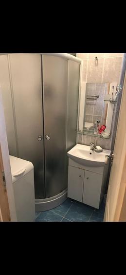 Apartament cu 3 camere decomandat în Cetate