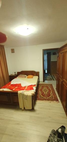 Casă cu 4 camere în Bucium