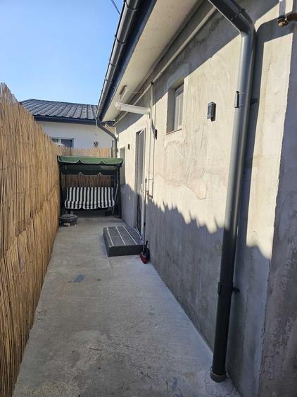 Casă cu 2 camere cu Teren 15 Mp în Central