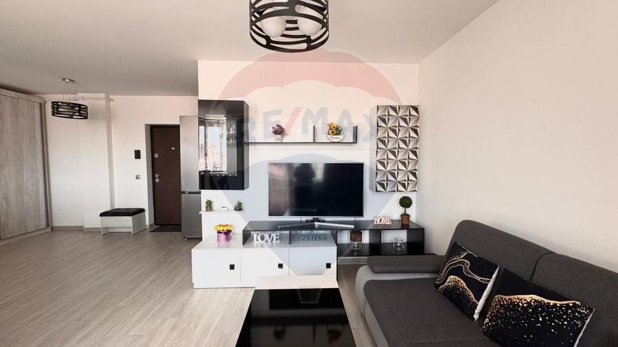 Apartament cu 3 camere semidecomandat, mobilat în Mărăști