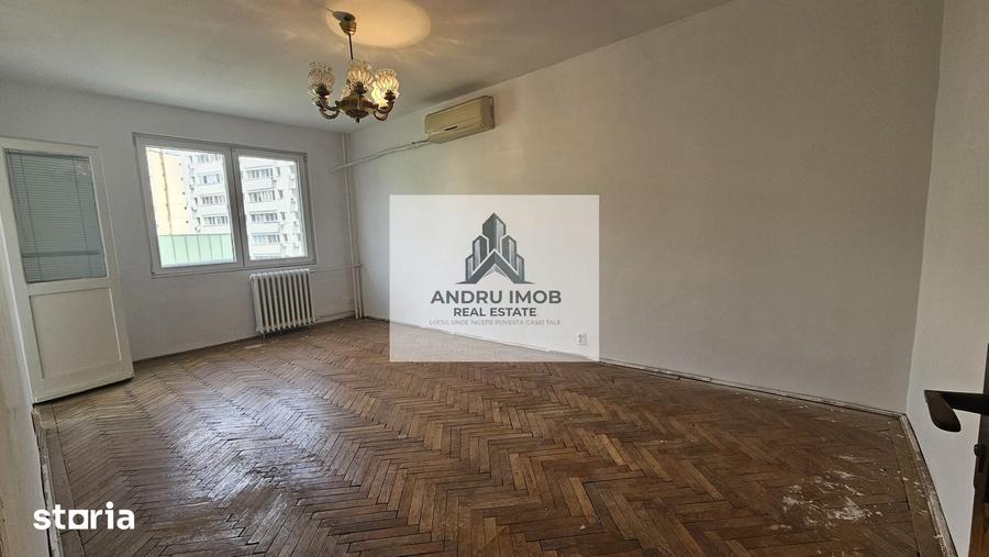 Apartament cu 3 camere decomandat în Vitan