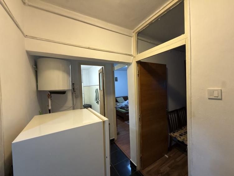Apartament cu 3 camere decomandat în Obor