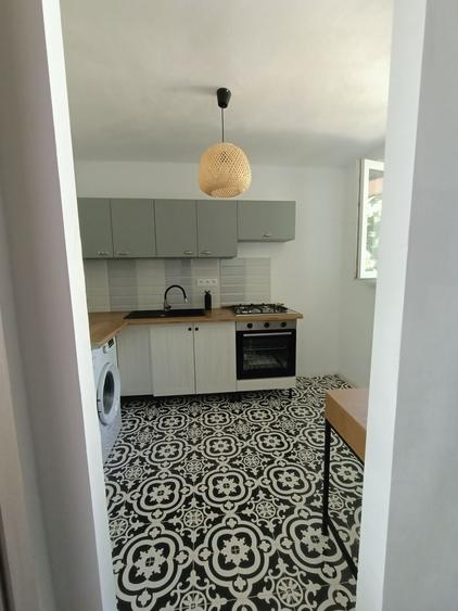 Apartament cu 2 camere semidecomandat în Ultracentral