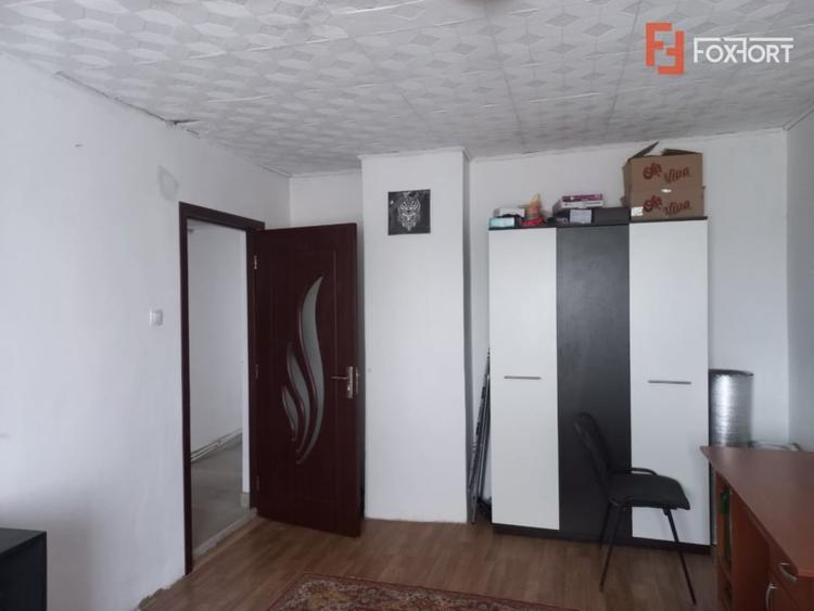 Apartament cu 2 camere decomandat, mobilat în Remetea Mare