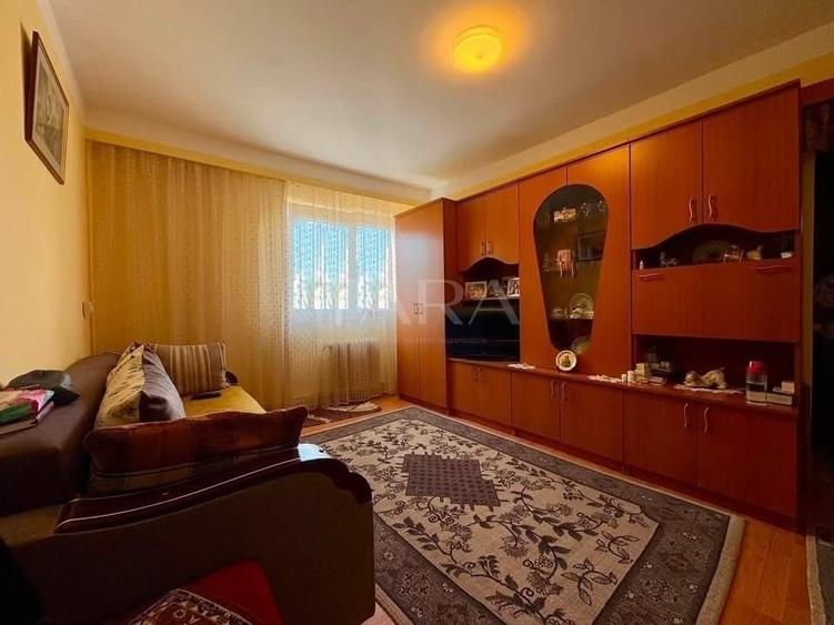 Apartament cu 2 camere semidecomandat, mobilat în Mănăștur