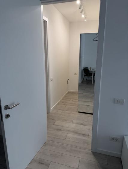 Apartament cu 2 camere decomandat în Herăstrău