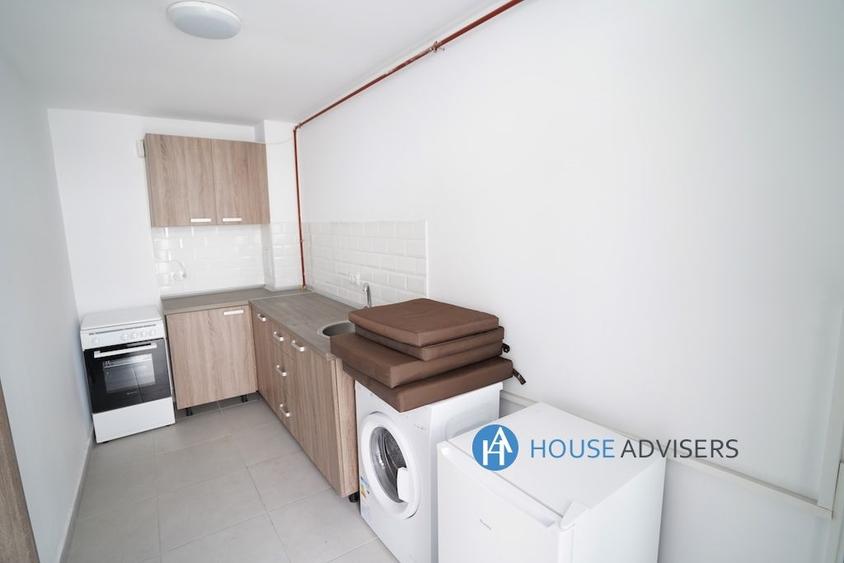 Apartament cu 2 camere semidecomandat, mobilat în Central