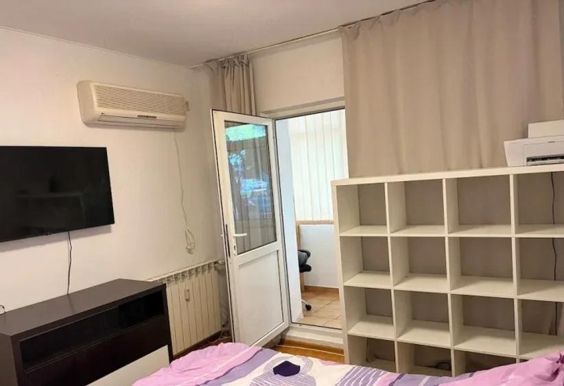 Apartament cu 3 camere decomandat, mobilat în Giurgiului