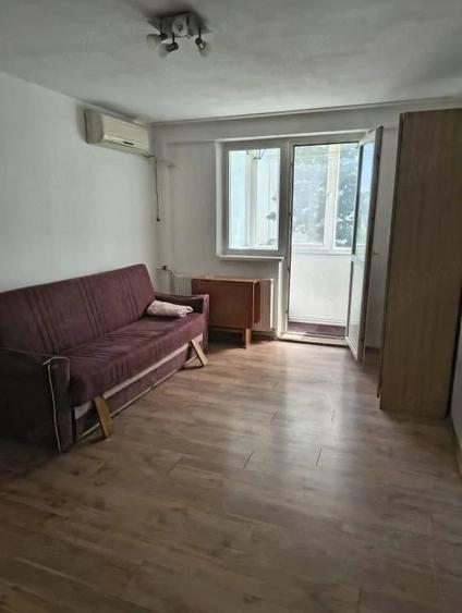 Apartament cu 2 camere semidecomandat în Pantelimon