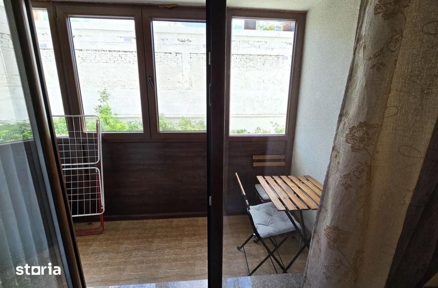 Apartament cu 2 camere decomandat în Tei