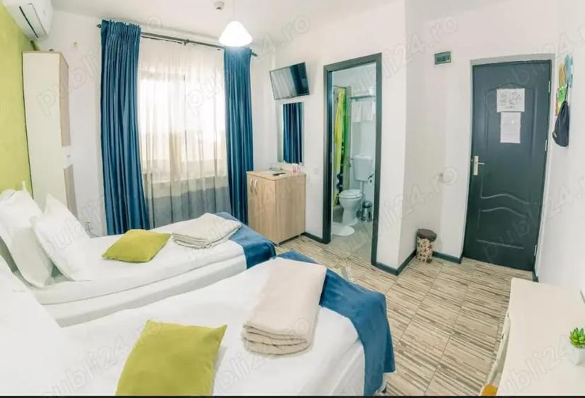 Casă cu 6 camere cu Teren 257 Mp în Vama Veche