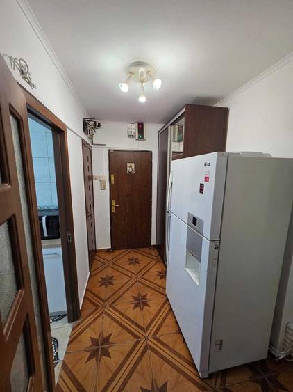 Apartament cu 3 camere decomandat în Militari
