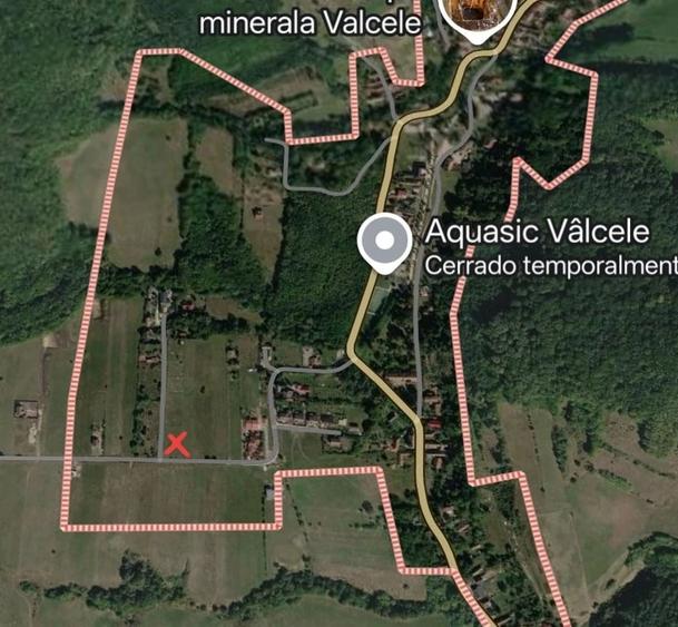 Teren de 1296 mp, în Vâlcele