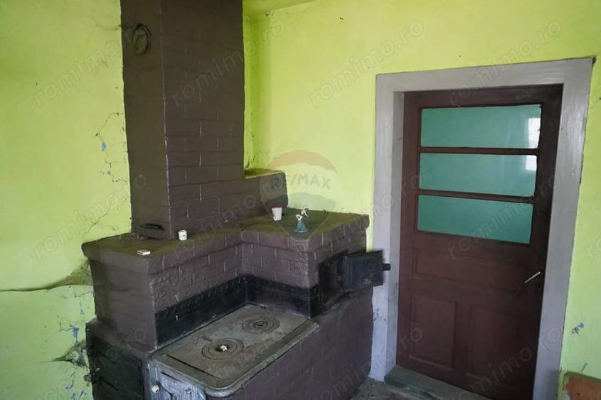 Casă cu 3 camere cu Teren 1922 Mp în Săliște