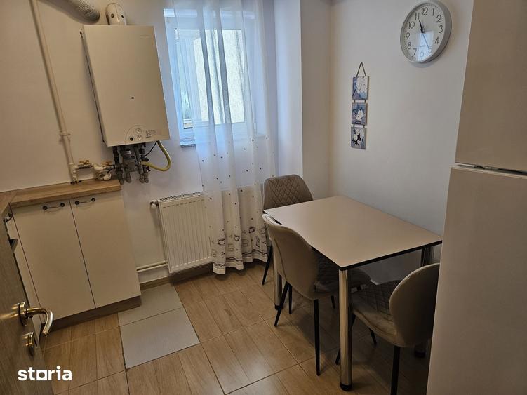 Apartament cu 2 camere decomandat în Ghencea