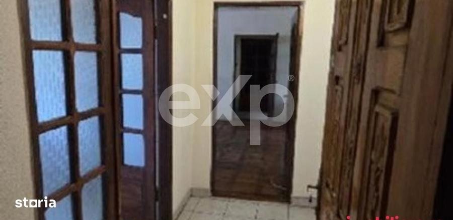Apartament cu 2 camere semidecomandat în Ulmi
