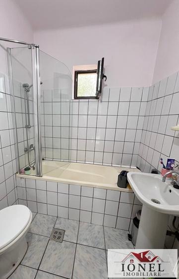Casă individuală cu 3 camere cu Canalizare în Cetate
