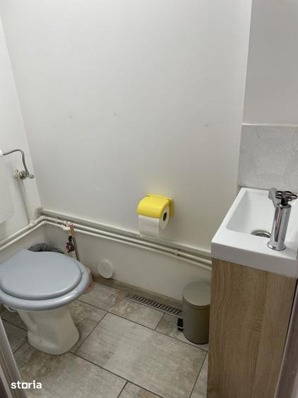 Casă cu 5 camere cu Teren 1200 Mp în Calea București