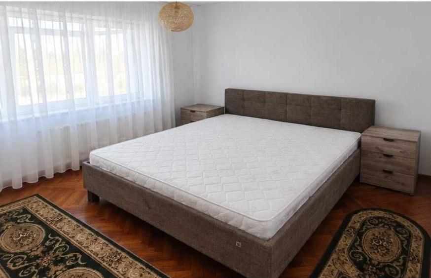 Apartament cu 2 camere decomandat în Titulescu
