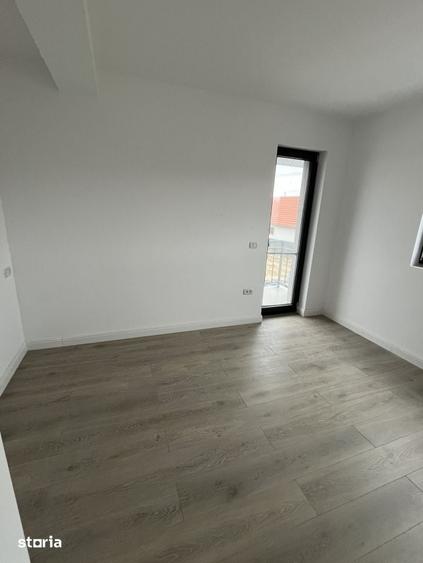 Casă cu 4 camere cu Teren 250 Mp în Central