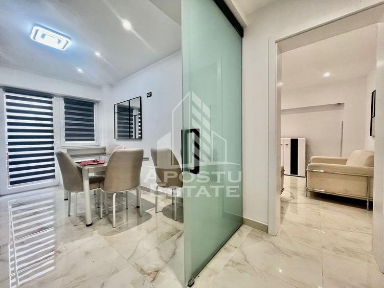 Apartament cu 3 camere semidecomandat, mobilat în Podgoria