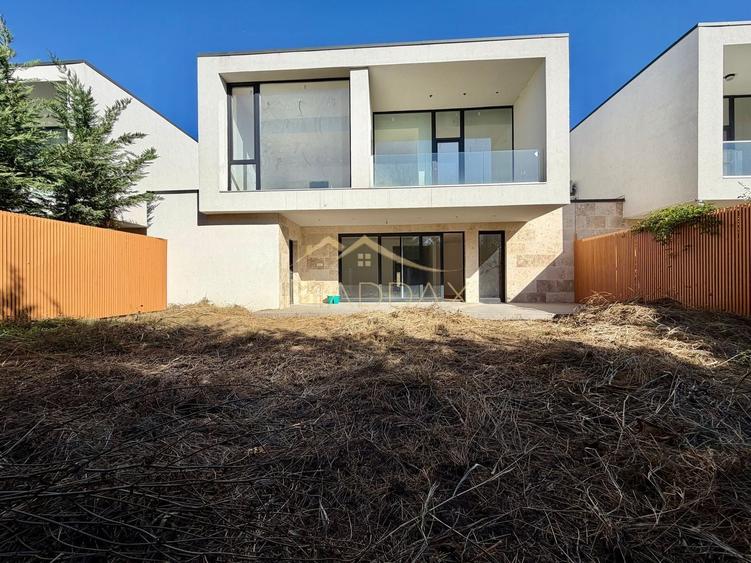 Casă individuală cu 5 camere cu Canalizare în Tunari