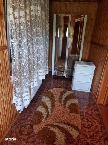 Casă cu 6 camere cu Teren 1724 Mp în Adâncata