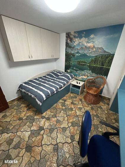 Apartament cu 3 camere decomandat în Central