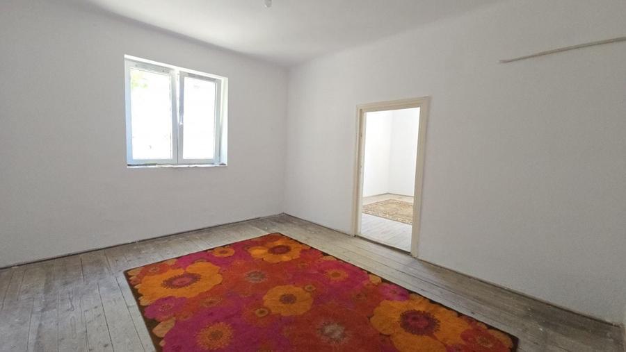 Casă individuală cu 2 camere cu Canalizare în Semicentral