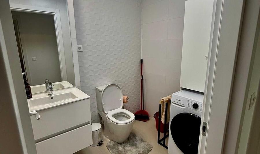Apartament cu 2 camere decomandat în Theodor Pallady