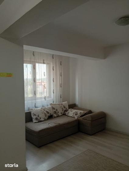 Apartament cu 2 camere în Podu Roș