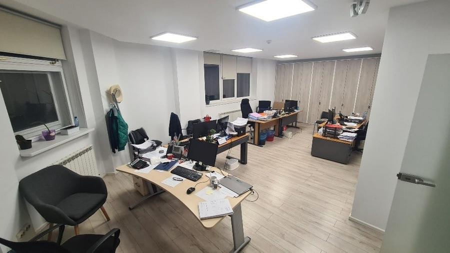Birou, de 216 mp, în 13 Septembrie