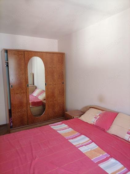 Apartament cu 4 camere decomandat în Central
