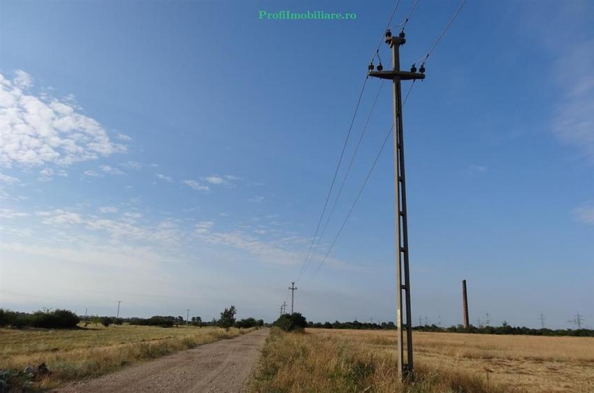 Teren Construcții extravilan de 8093 mp, în Fântânele