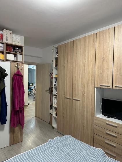 Apartament cu 4 camere decomandat în Dristor