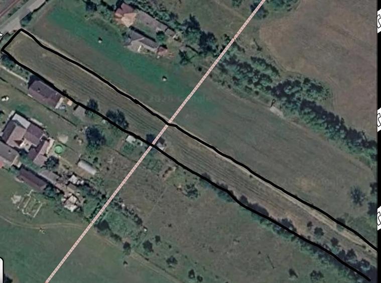 Teren de 4733 mp, în Tisa