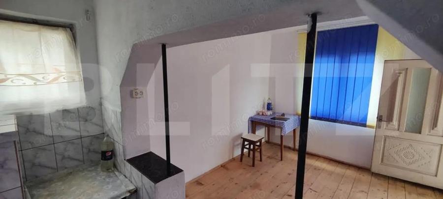 Casă cu Teren 1755 Mp în Malu cu Flori