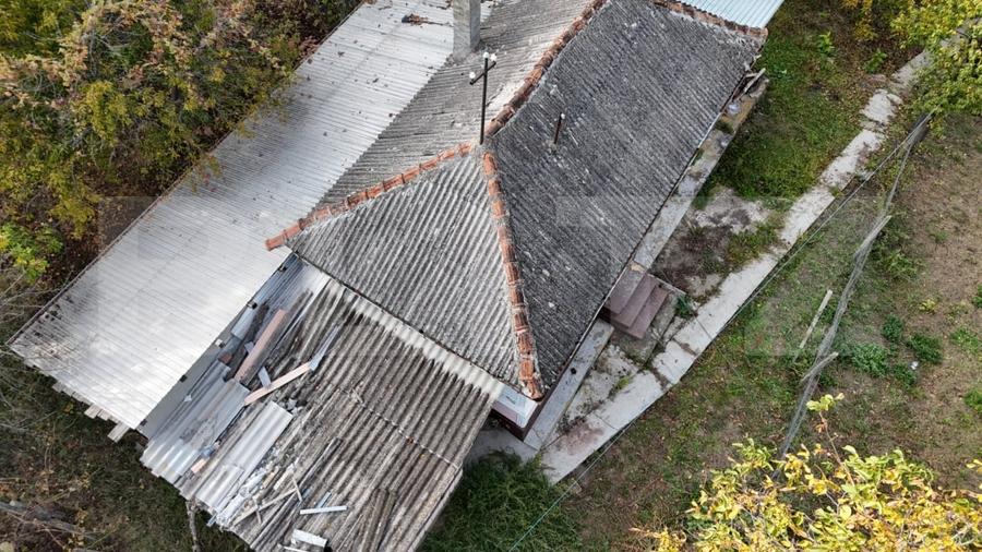 Casă individuală cu 4 camere cu Teren 2982 Mp în Costuleni