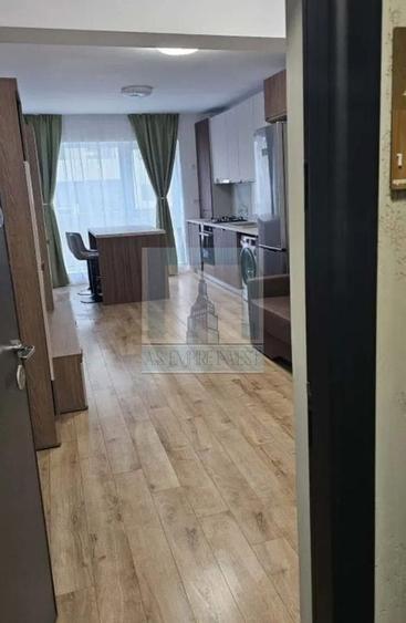 Apartament cu 2 camere semidecomandat, mobilat în 13 Decembrie
